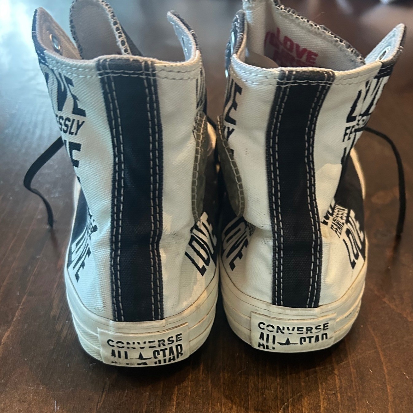 Converse Chuck Taylor All Star 8 Love Fearlessly High Top Hearts Y2K Streetwear