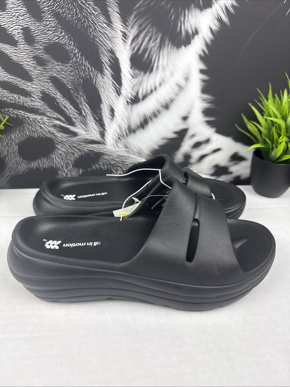 Women’s Black Slide Sandals Size 7 Lightweight Comfort Slip-On Casual Sandals