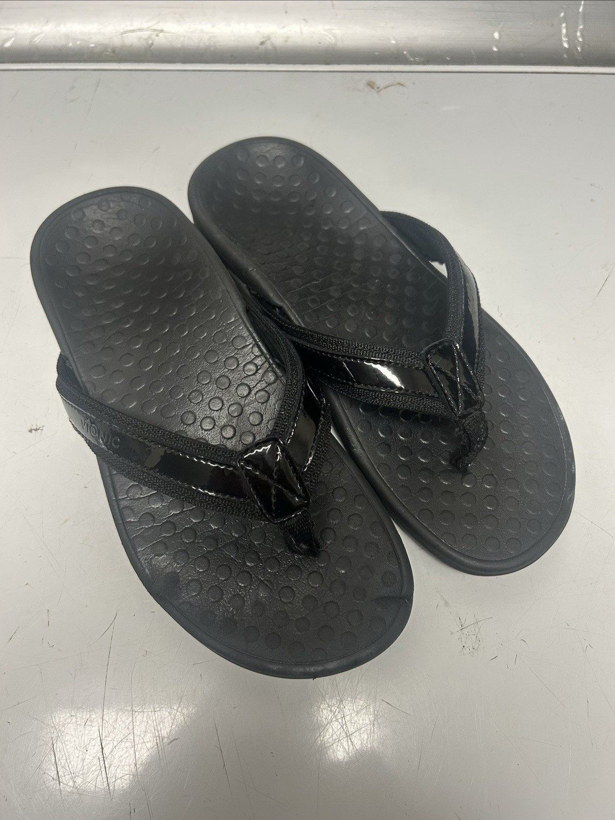 Women’s Vionic Tide Sz 5 All Black Orthotic Flip Flop Sandals Arch support
