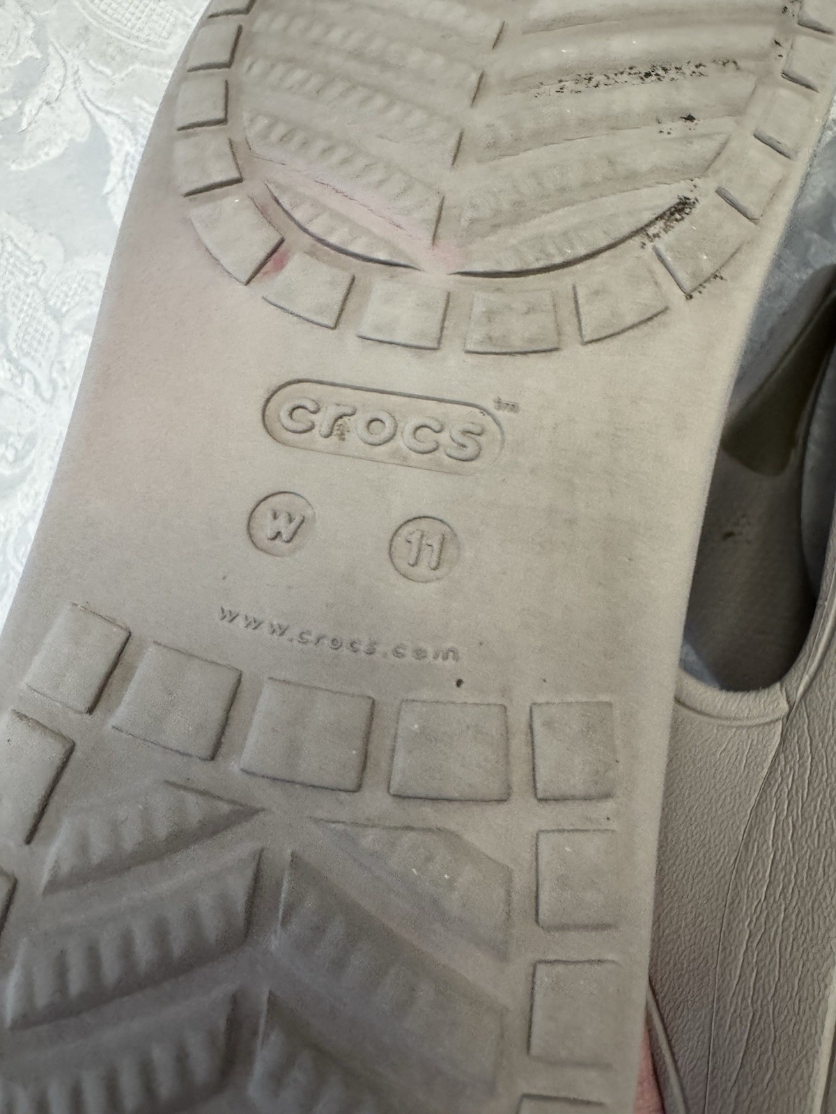 Crocs Sloane Platform Flip Flop Sandal Comfort Shoe Women’s 11 Gray Beach Pool