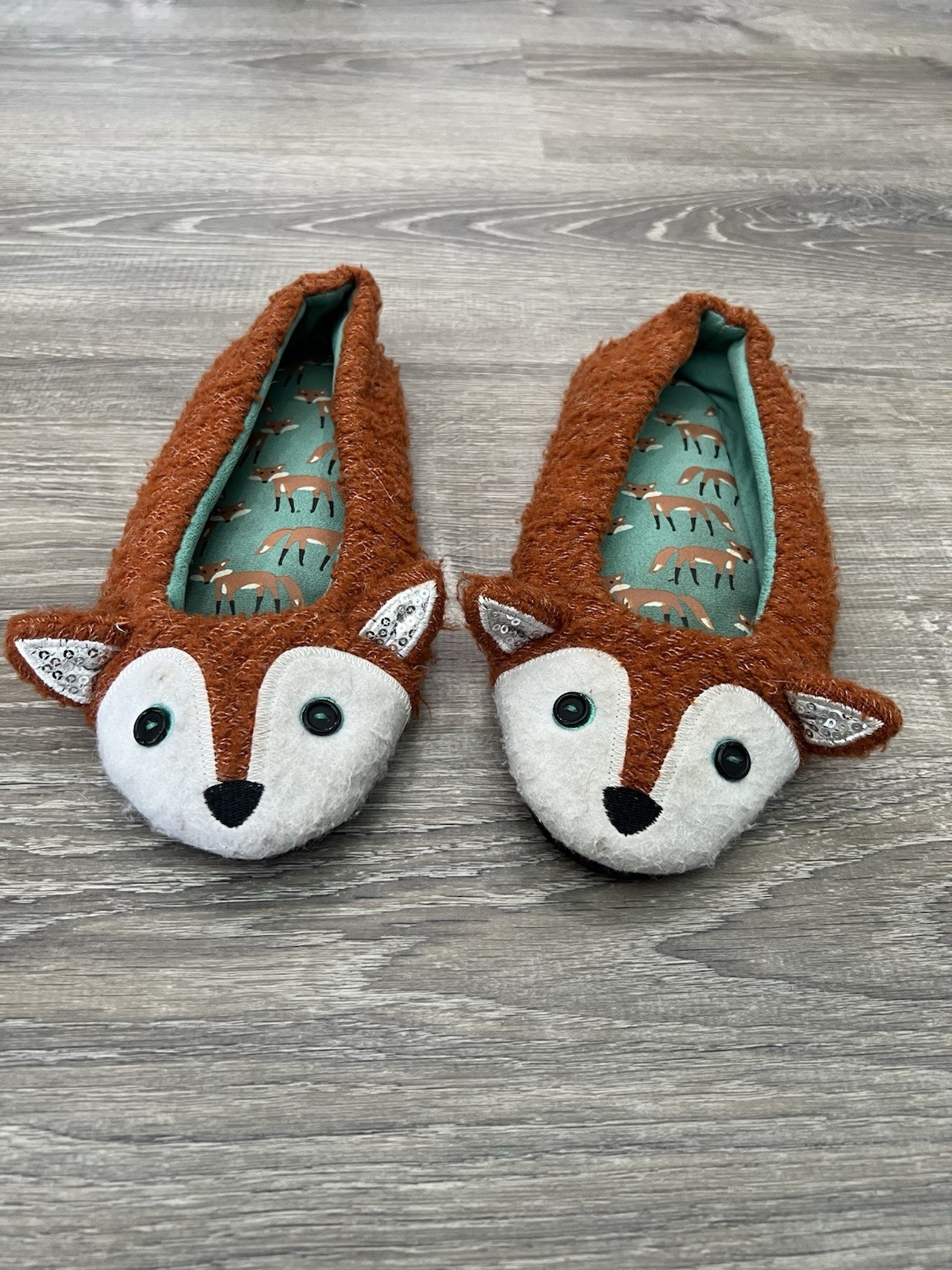 Women’s Ballerina Fox Slippers from SO