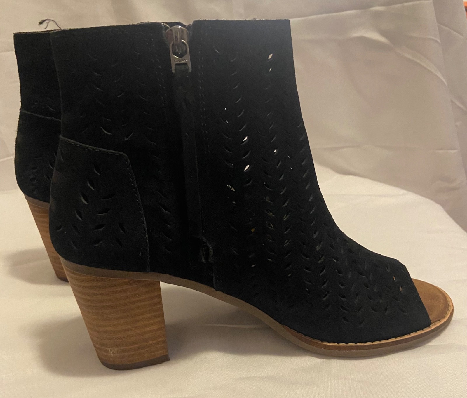 Toms Boots Womens 8W Majorca Ankle Booties Gray Suede Peep Toe Heels Side Zip