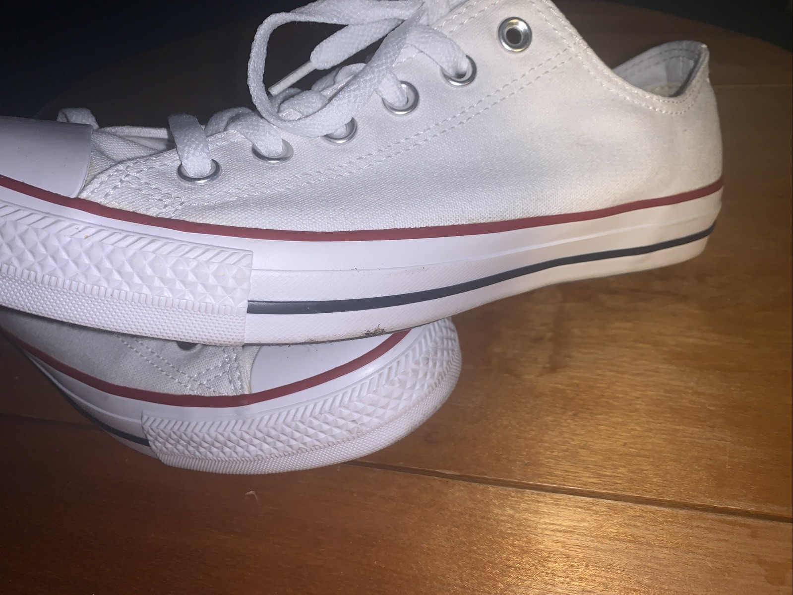 Converse Chuck Taylor All Star Low-Top sneakers in white 8 men 10 women