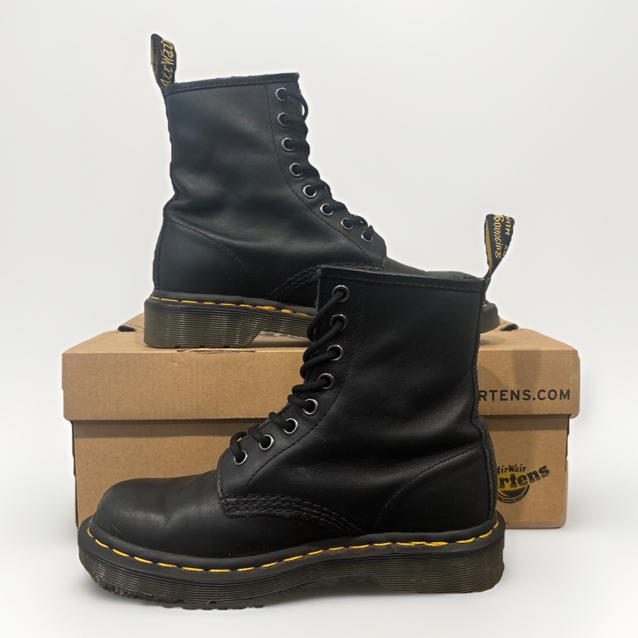 Dr. Martens 1460 Smooth Leather Lace Up Boot Black Women’s Size 5 – 11821006