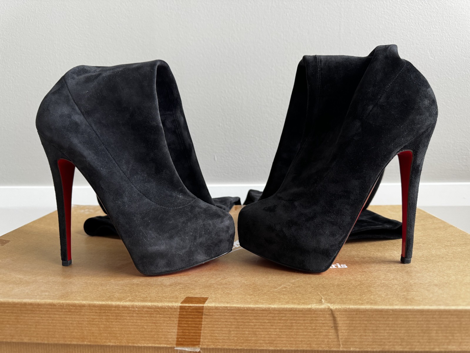 NEW Christian Louboutin Monique 160 Black Stretch Suede Thigh High Boots 38.5