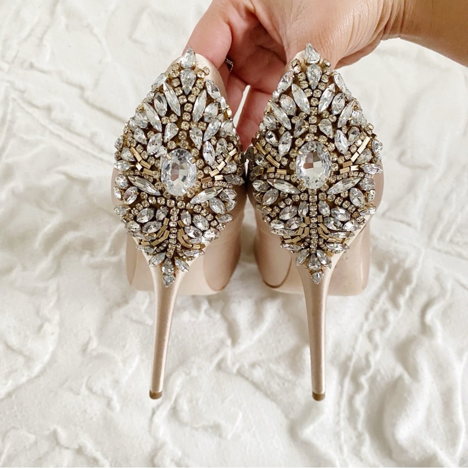 Badgley Mischka Kiara Embellished Peep-toe Pump Size 7.5