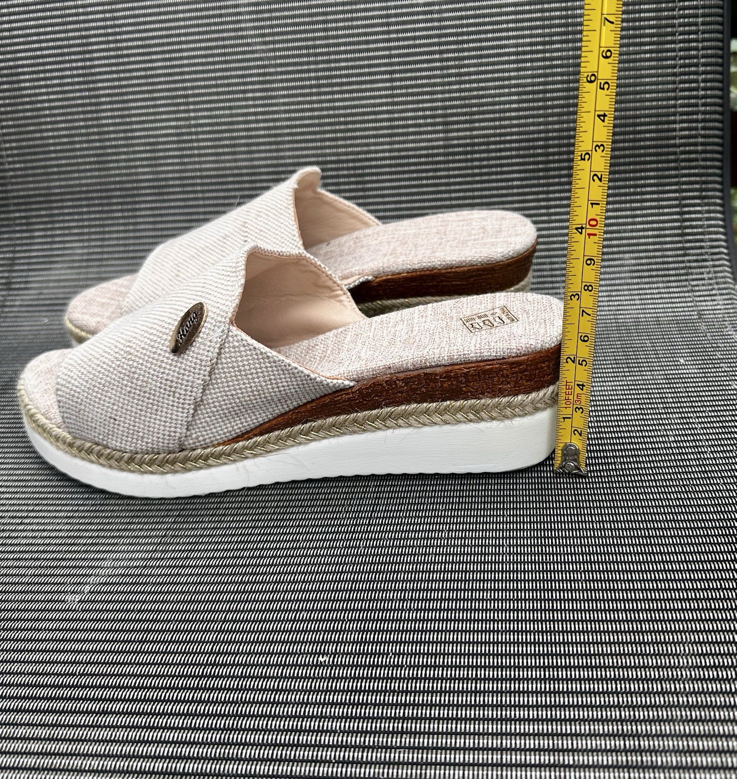 2 pair Women’s Wedge Slide Sandals Black & Beige US 8 EU 40 Slip-On Synthetic