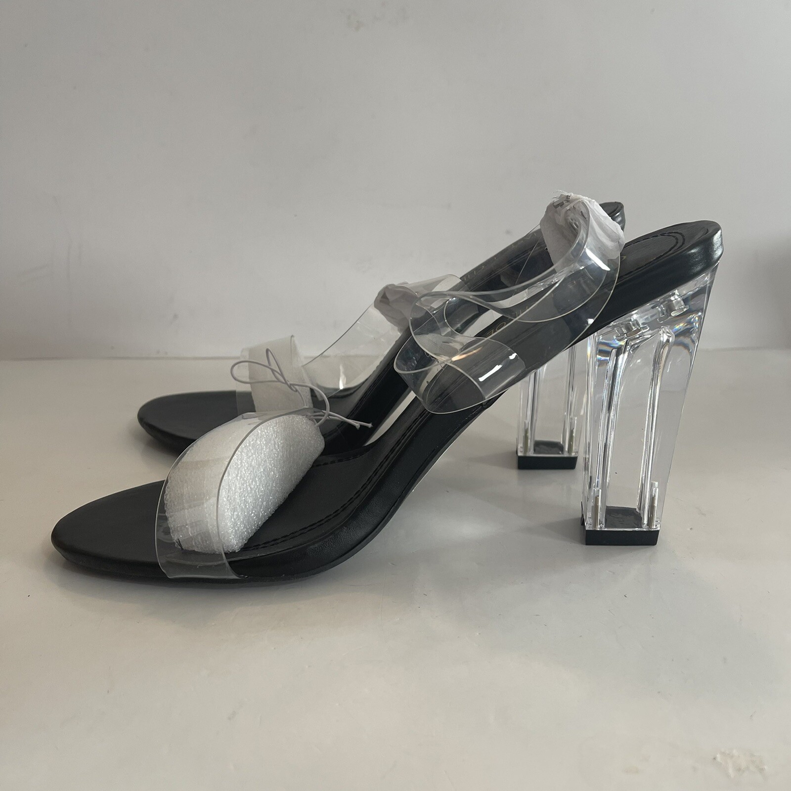 Chase + Chloe Aura-1 clear heels womens size 9 new