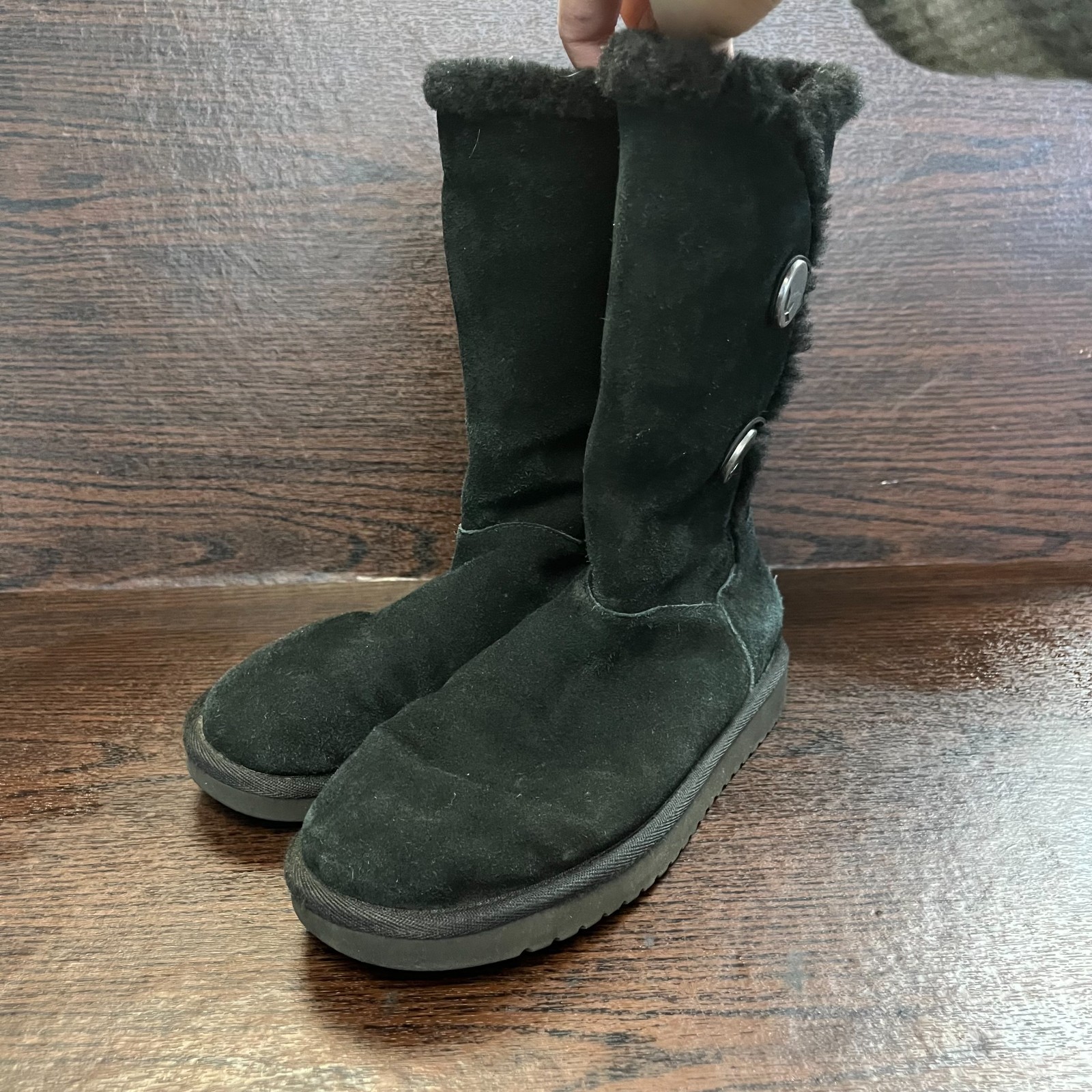 Koolaburra by UGG Women Victoria Tall Boots Size 7 Black Suede Shearling 1096409