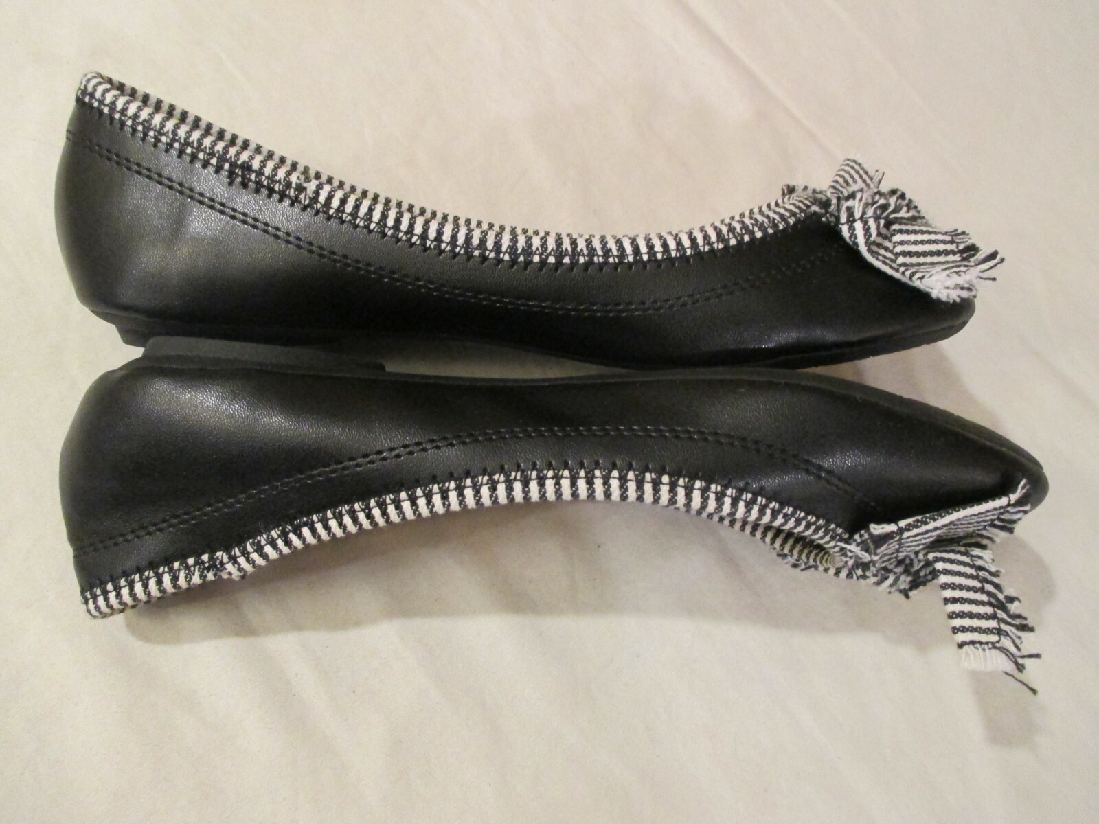 BAMBOO Stripe Bow Ballet Slipper Women’s Shoe Sz 6 M Mint in Box Black & White