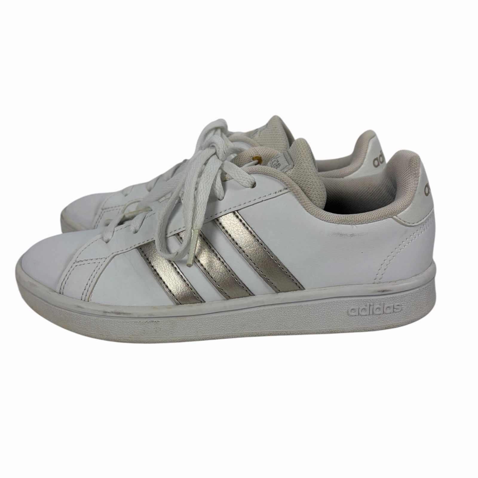 Adidas Grand Court 3.0 Womens Sz 6 White Platinum Silver Stripe Sneakers EE7874