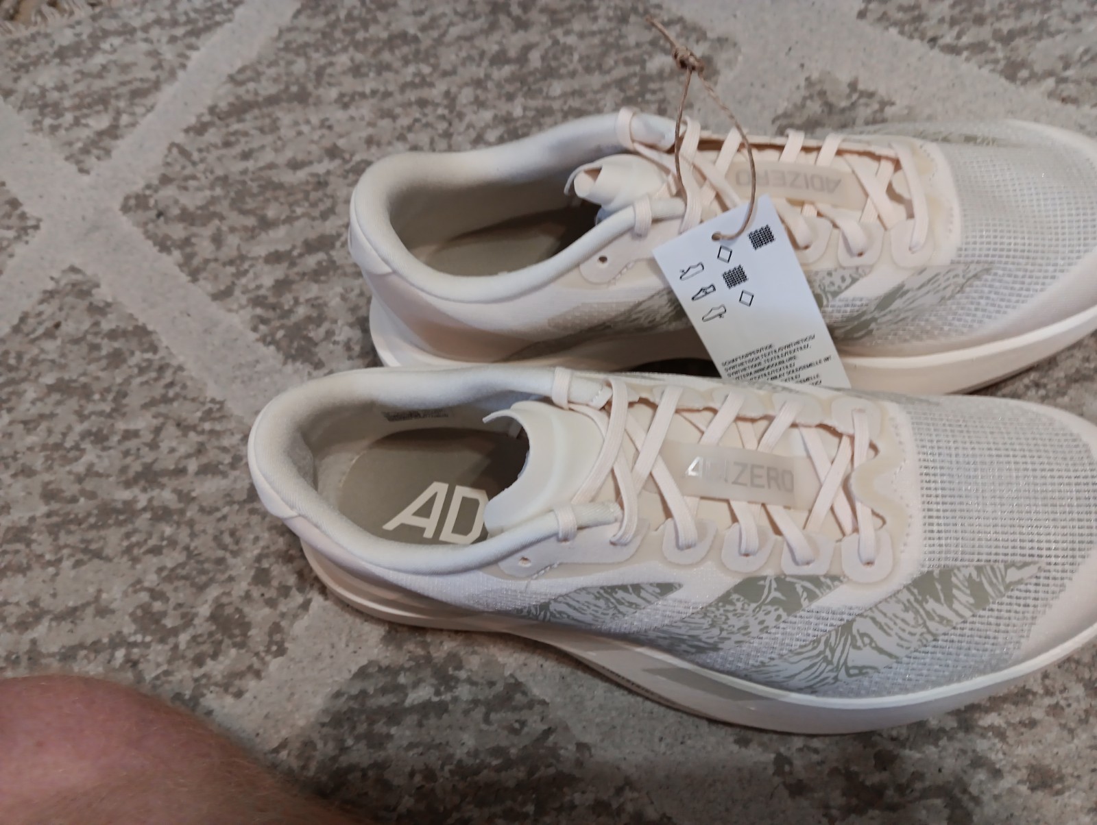 WOMEN’S ADIDAS ADIZERO EVO SL W RUNNING SHOES SIZE 9 NIB WONDER WHITE KI6951