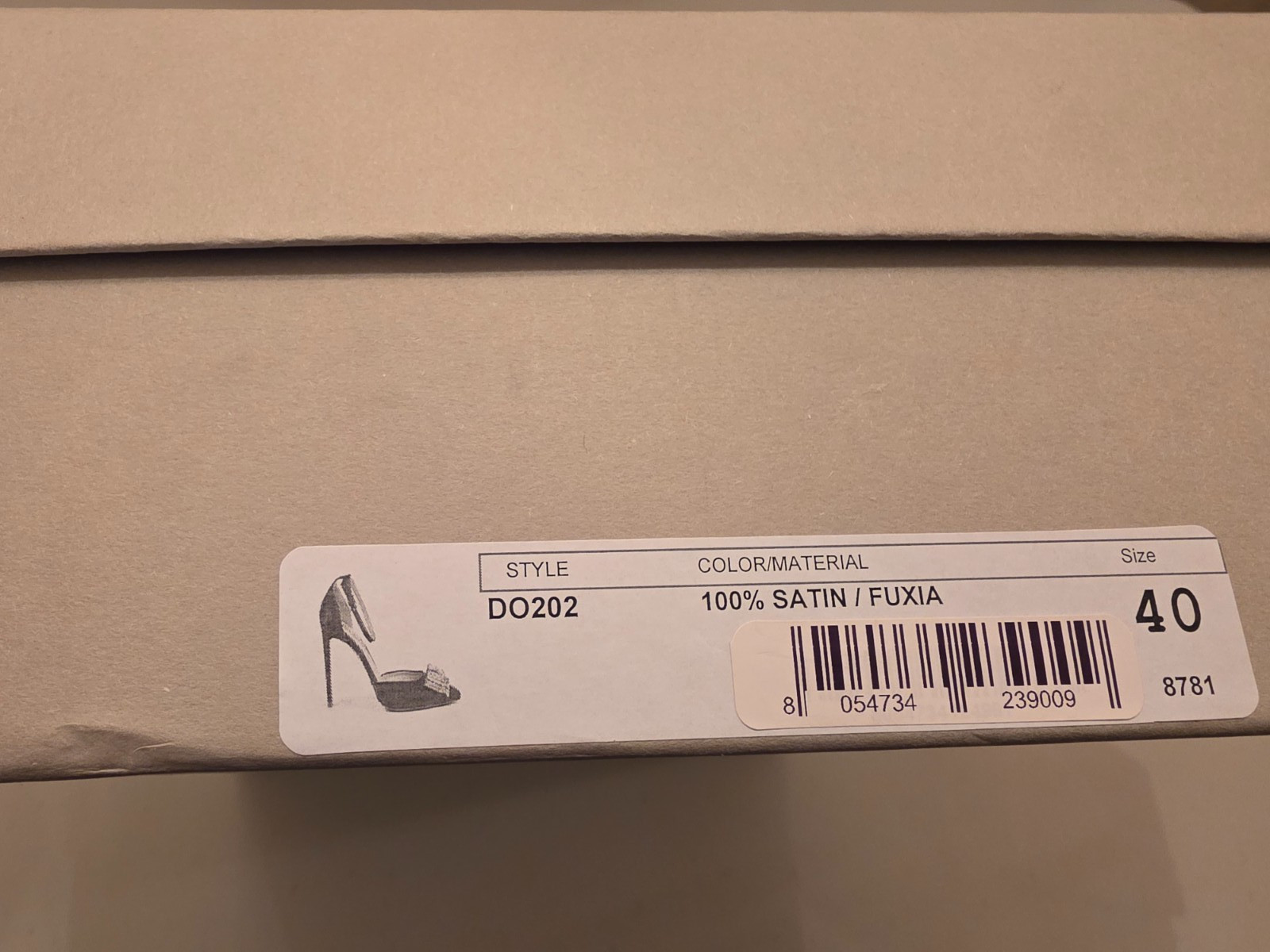 New in Box Dee Ocleppo Made in Italy Size 40 Satin Fuschia Bow Heels