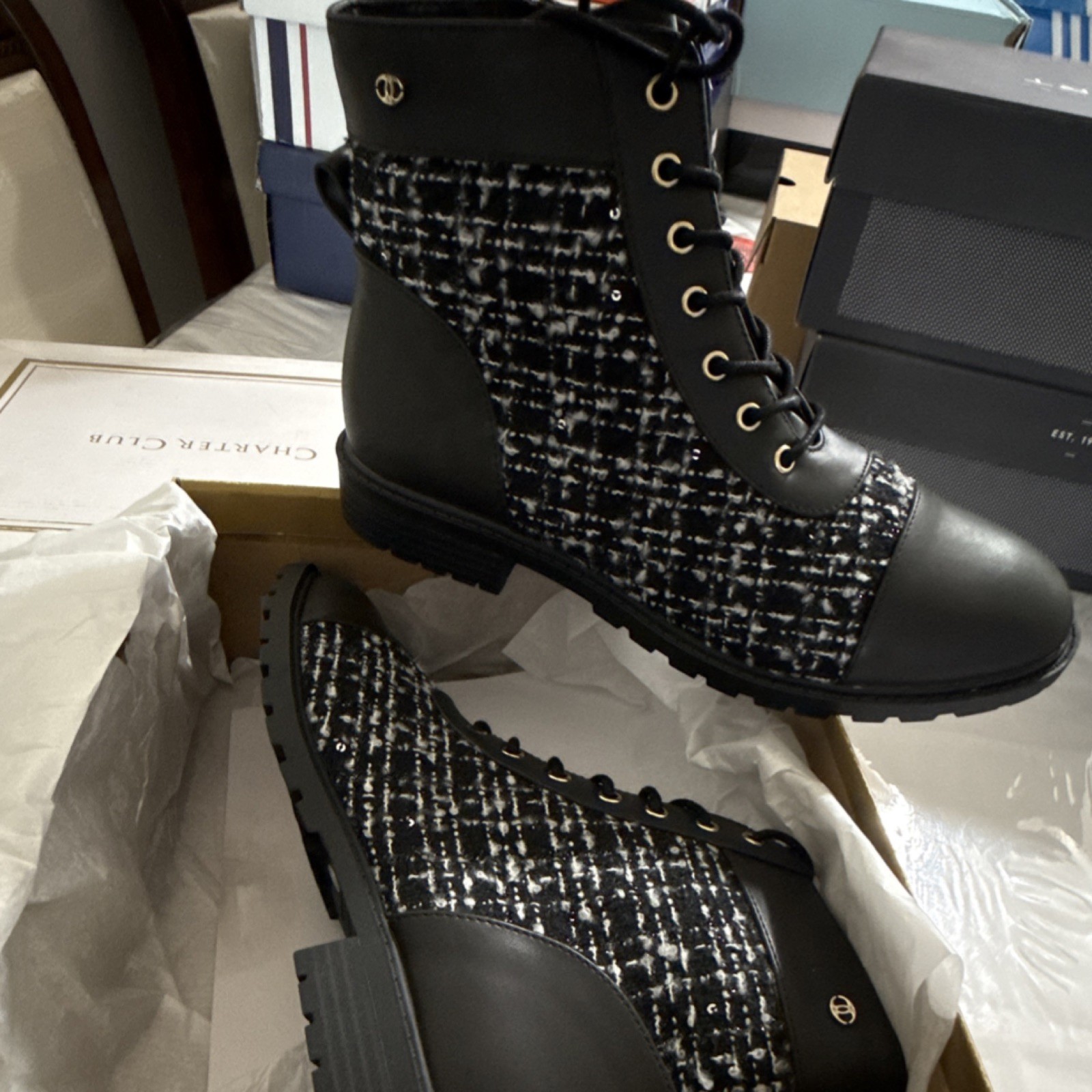 Vandelle Black White Bouclé Ankle Combat Boots Lace Up Zip Cap Toe Logo 10M