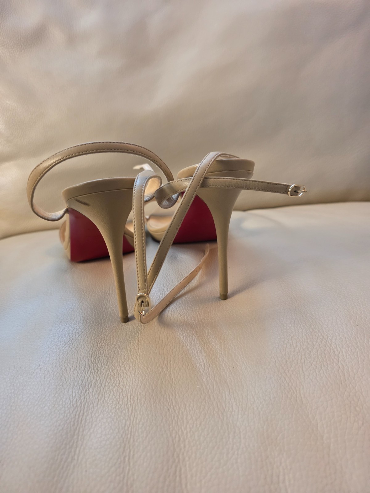 Christian Louboutin Loubi Queen 100 Leather Sandal Women’s SZ. 42