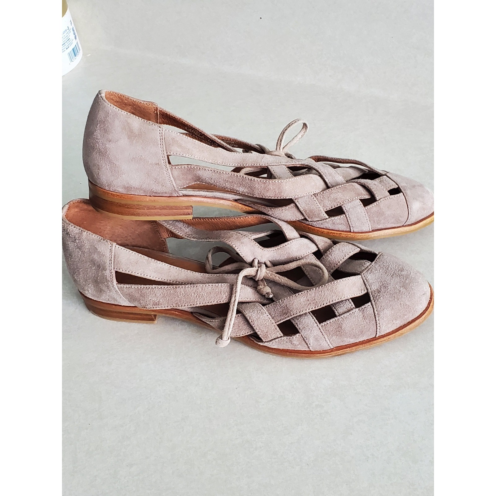 Jeffrey Campbell Canela Flats Taupe Suede Woven Huarache Sandals Size 6.5 Boho