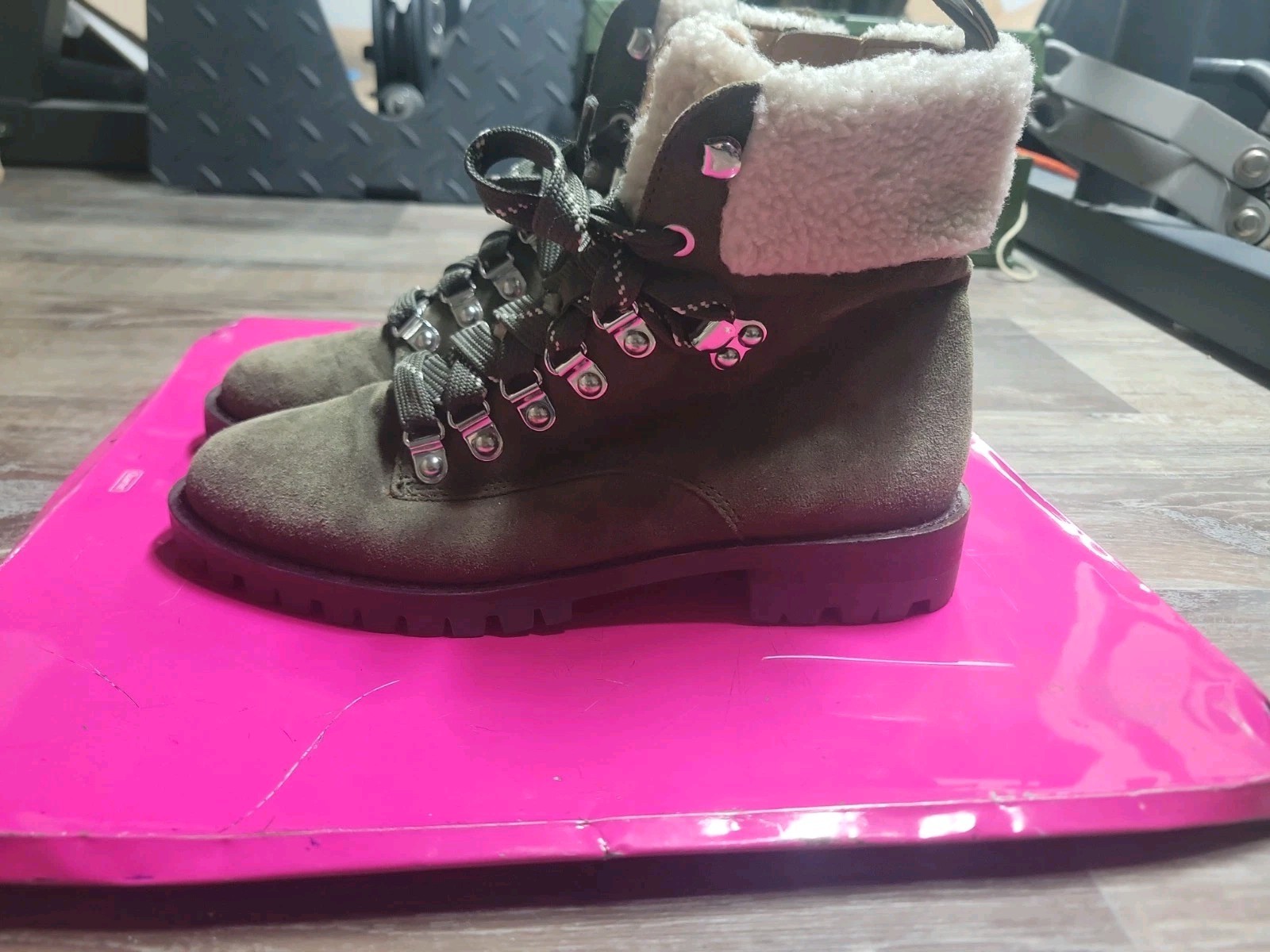 W..6.. M ..Rebecca Minkoff Jaylin Olive Green Suede Lace-Up Combat Hiking Boots