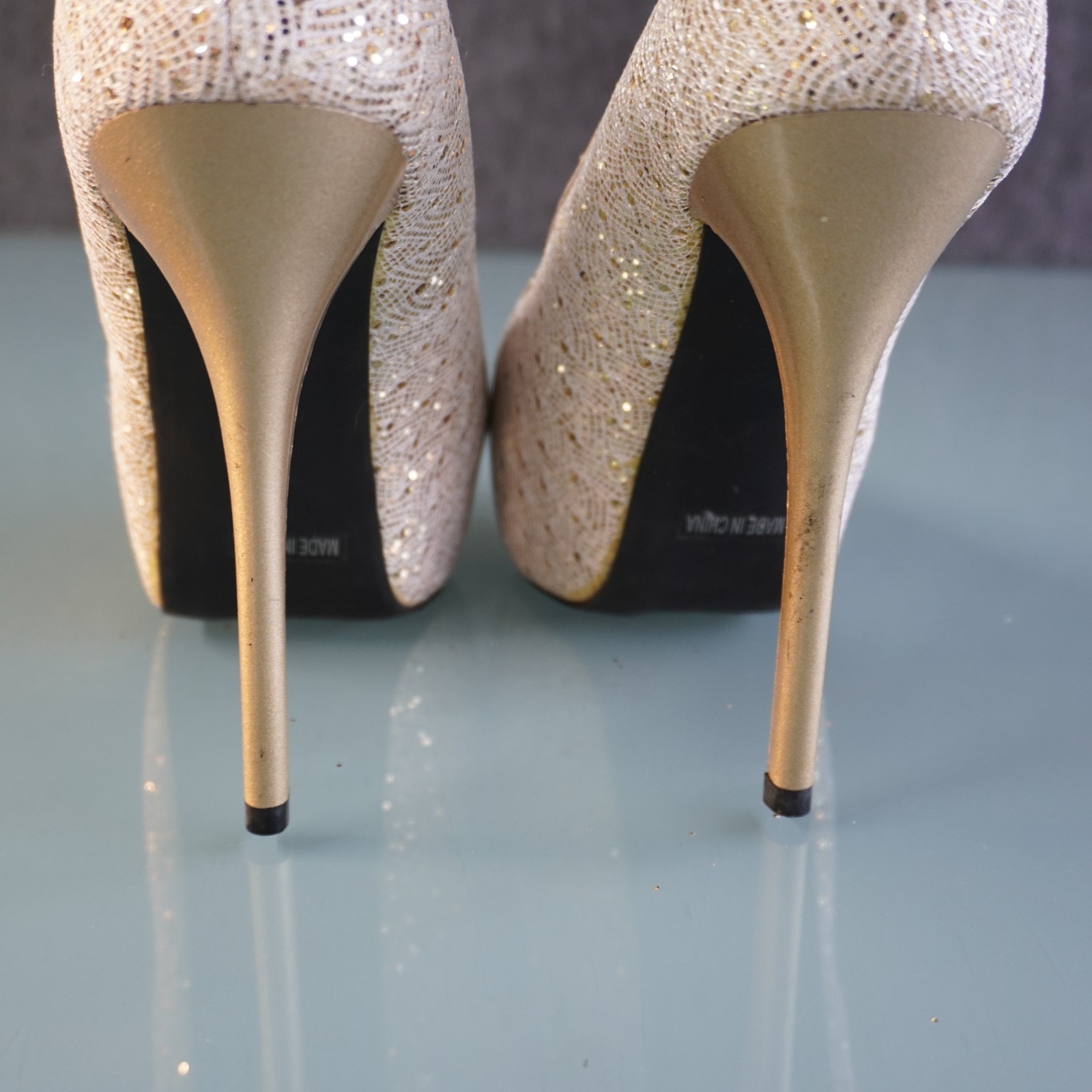 De Blossom Collection Gold Glitter Platform Pumps Heels Size 10 Wedding Prom