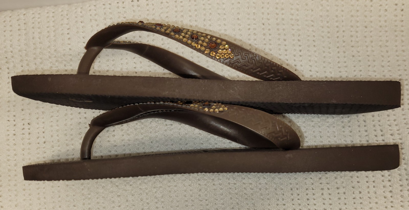 Havaianas Slim Glitter II brown sandals & rhinestone embellished straps W 9/10