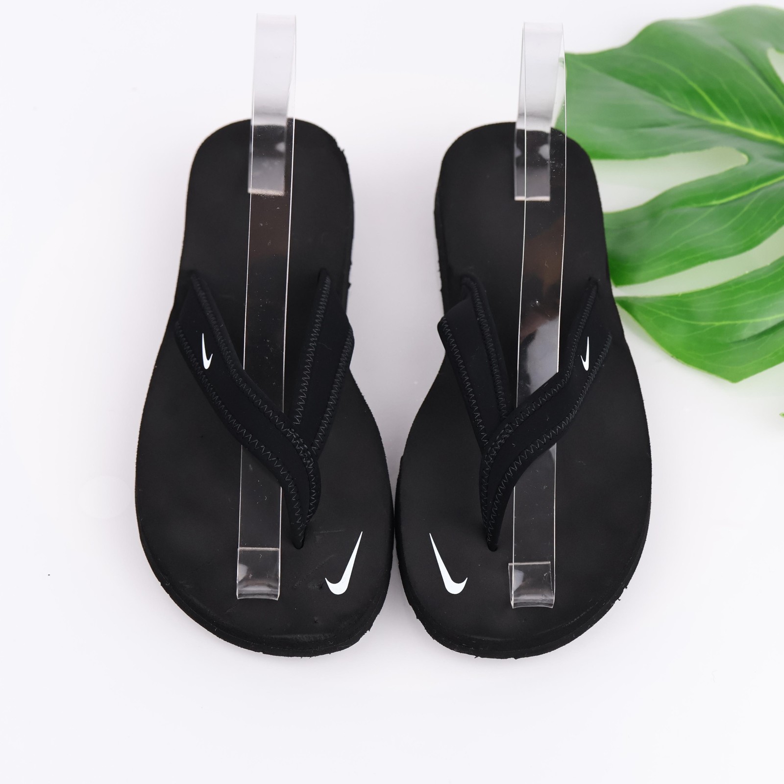 Nike Womens Celso Sandals Size 6 Black Foam Thong Flip Flop Casual Pool Slides