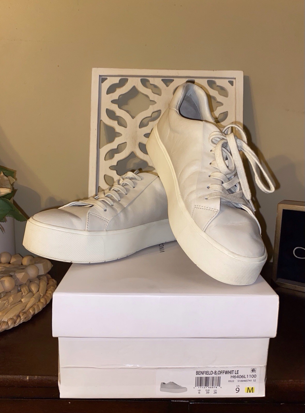 BENFIELD VINCE LEATHER PLATFORM SNEAKER WOMENS SIZE 9M OFFWHITE org. $130