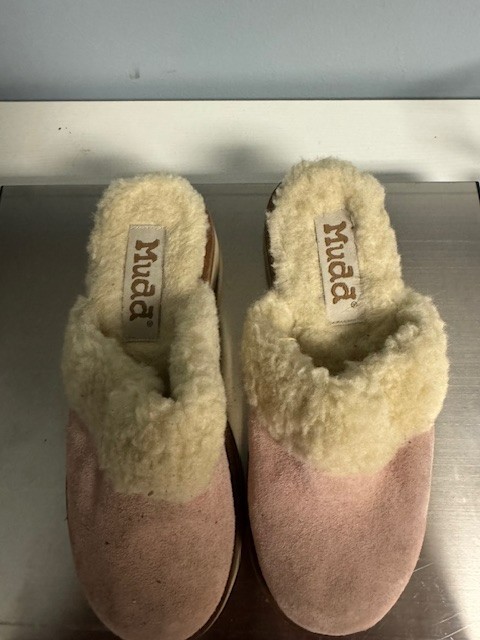 Vintage Mudd Clog Mules Pink Suede Faux Fur Lined Y2K Slippers Retro Shoes