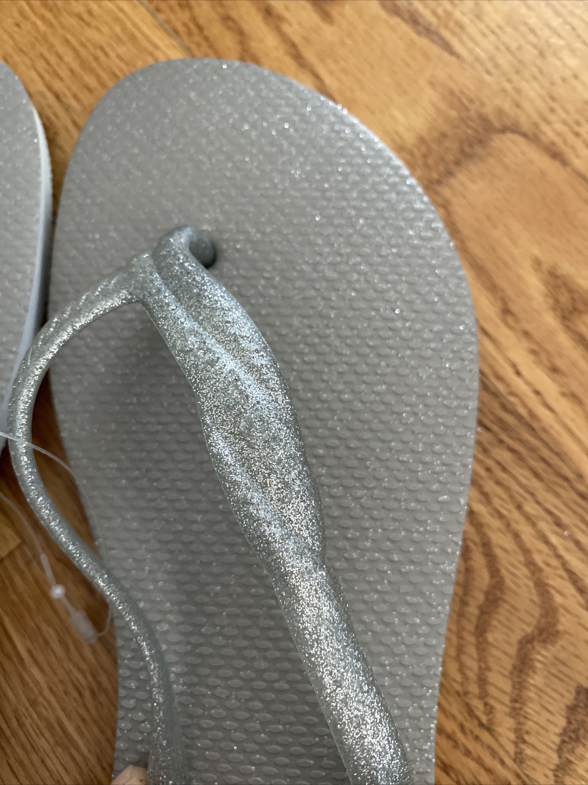 HAVAIANAS SLIMS 41/42 USA SIZE 9/10 ICE GRAY WITH METALLIC GLITTER
