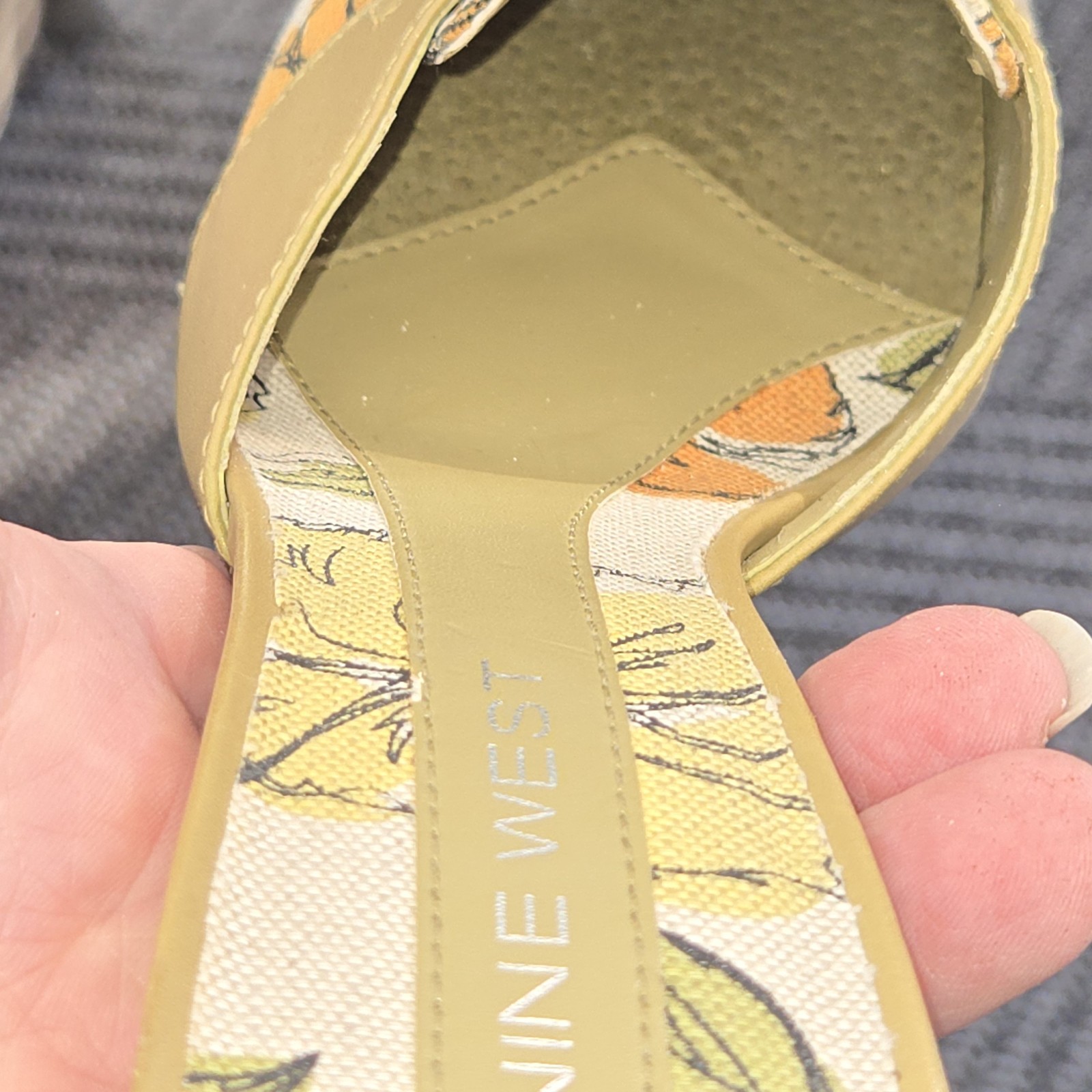 Nine West Tan Yellow Orange Mules Slip On 3″ Heel Size 6.5 Shoe Spring Fall