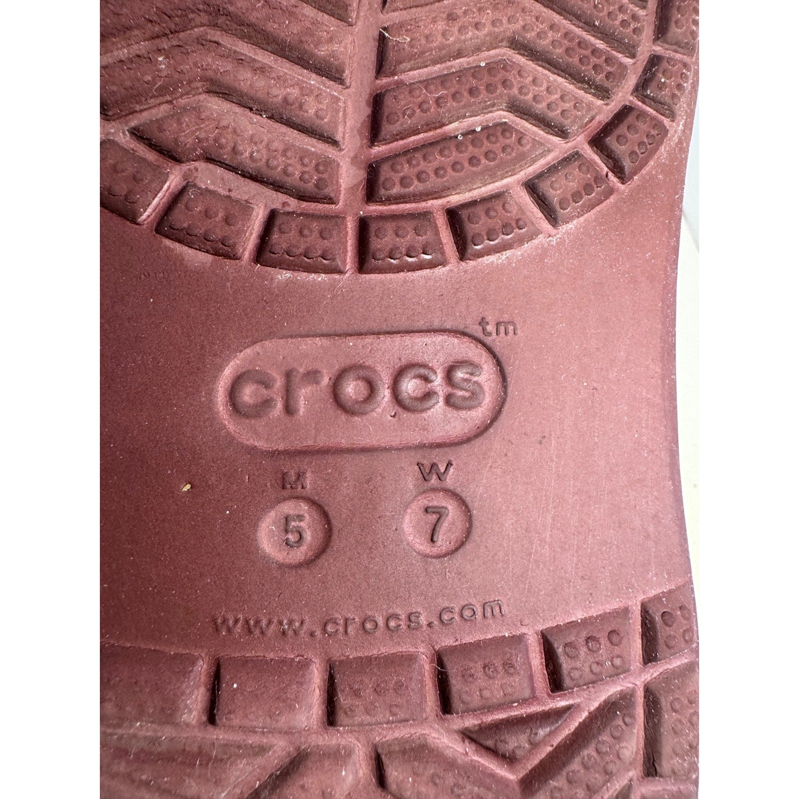 Crocs Bayaband Clogs Womens 7 Mens 5 Burgundy Maroon Sporty Slip On Shoes 205089