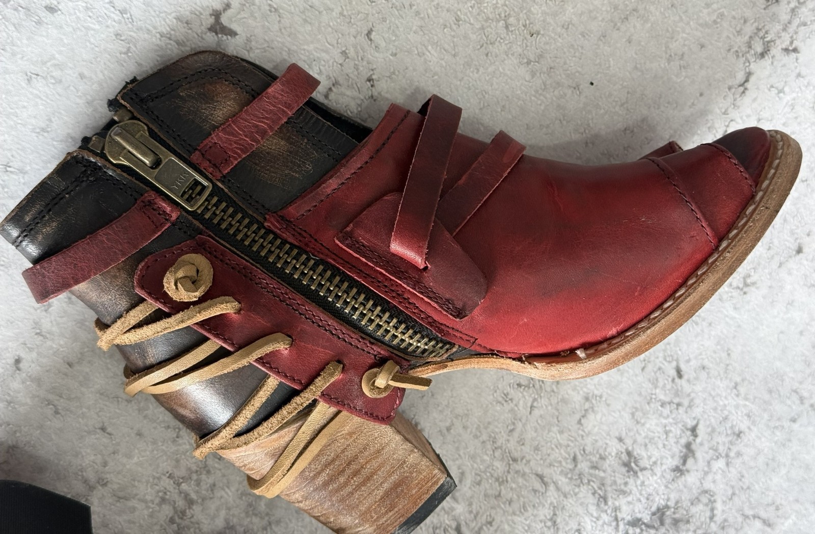 Freebird by Steven Carter Red Sandals Women’s Leather Strappy Boho Biker US 7