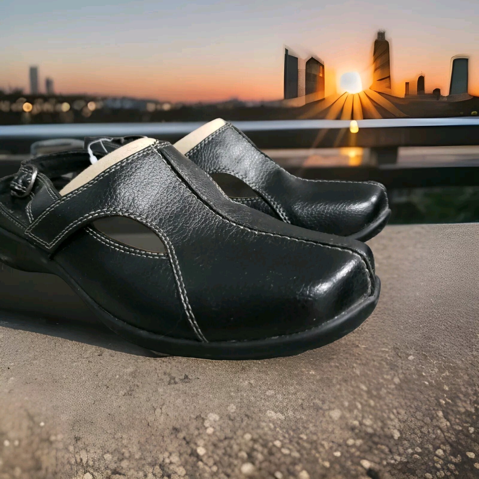 Easy Street Womens Size 7 wide man made Leather Upper Sling back flat comfort
