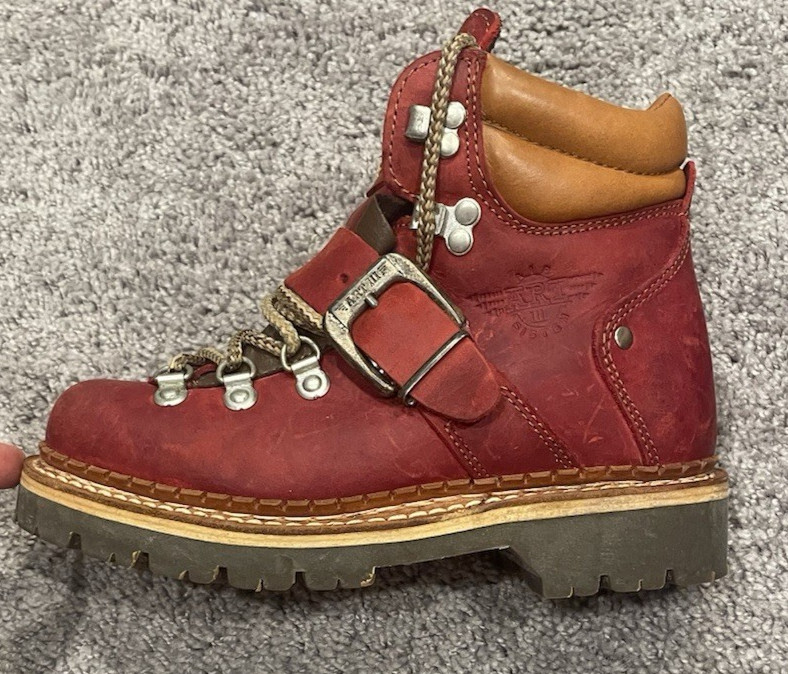 RARE The Art Company Red Leather Women Y2K Size 6