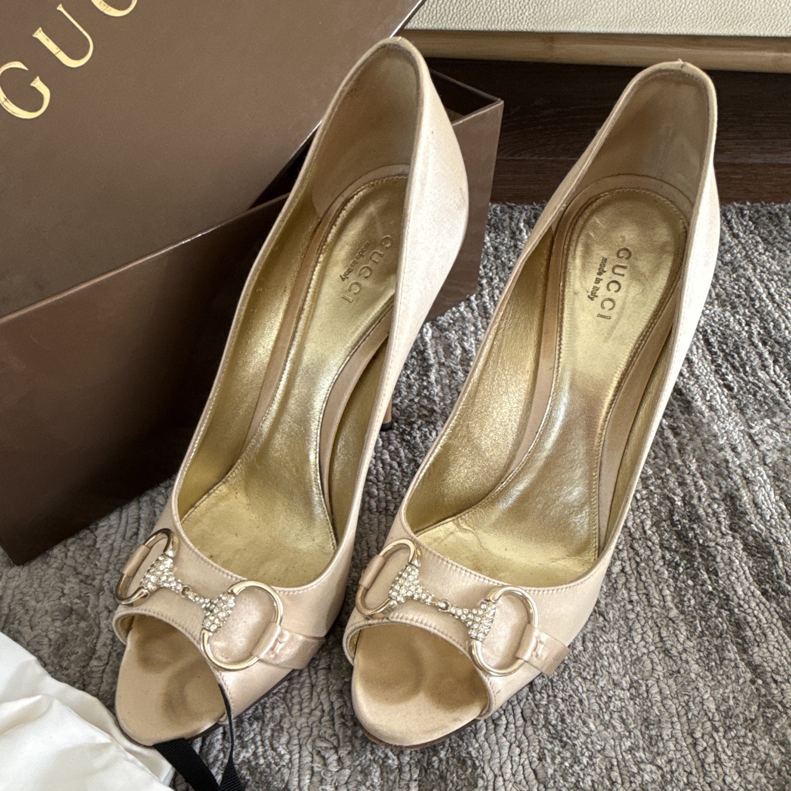Gucci Women’s Beige Leather & 100% Silk Open Toe Pump Stiletto Heels 8.5