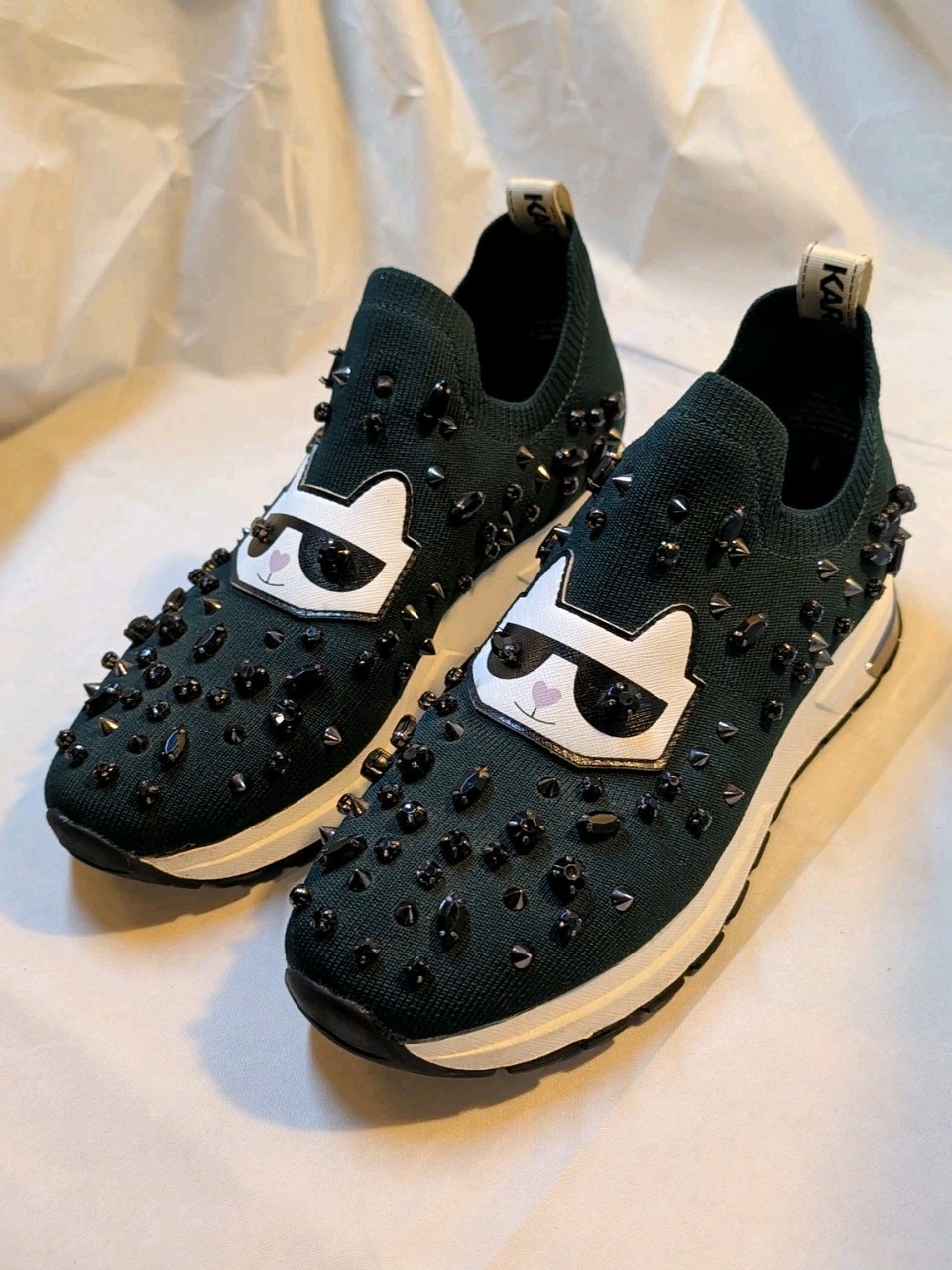 Karl Lagerfeld Paris Malna pull-on sneaker Forest Green with a cat face & Jewels