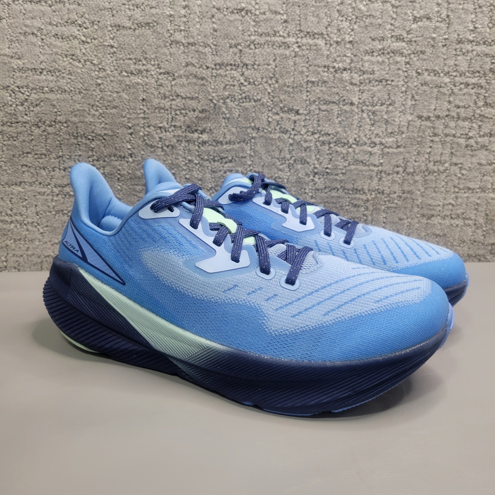 Altra Experience Flow Womens Size US 9 Blue Training Road Running Sneaker Shoes