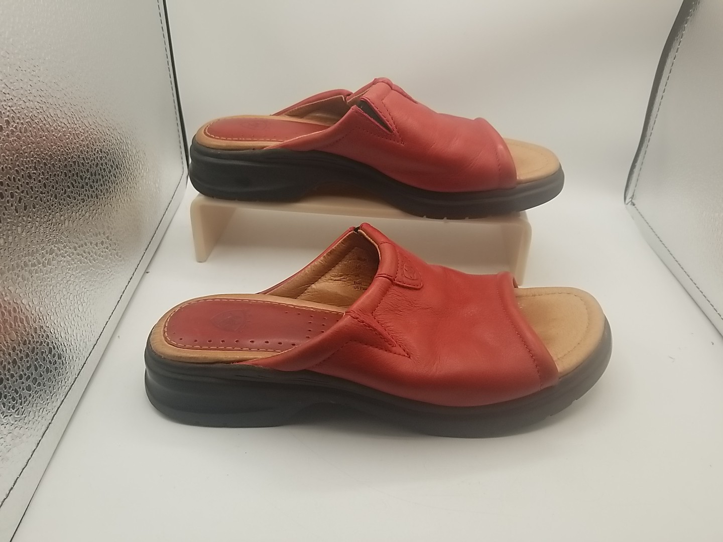 Ariat Bridgeport Red Leather Sandals Clogs Mules Slides Women’s Size 7 7B