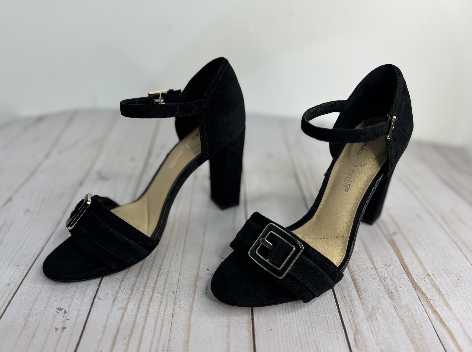 Clarks «Curtain Shine» Black Suede Block Heel Sandals US 6/ UK 3.5/ EU 36