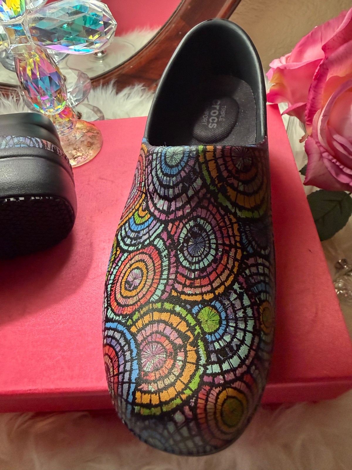 Crocs Nerio Pro Graphics Clogs Women’s Black Clogs multicolor circular NWT