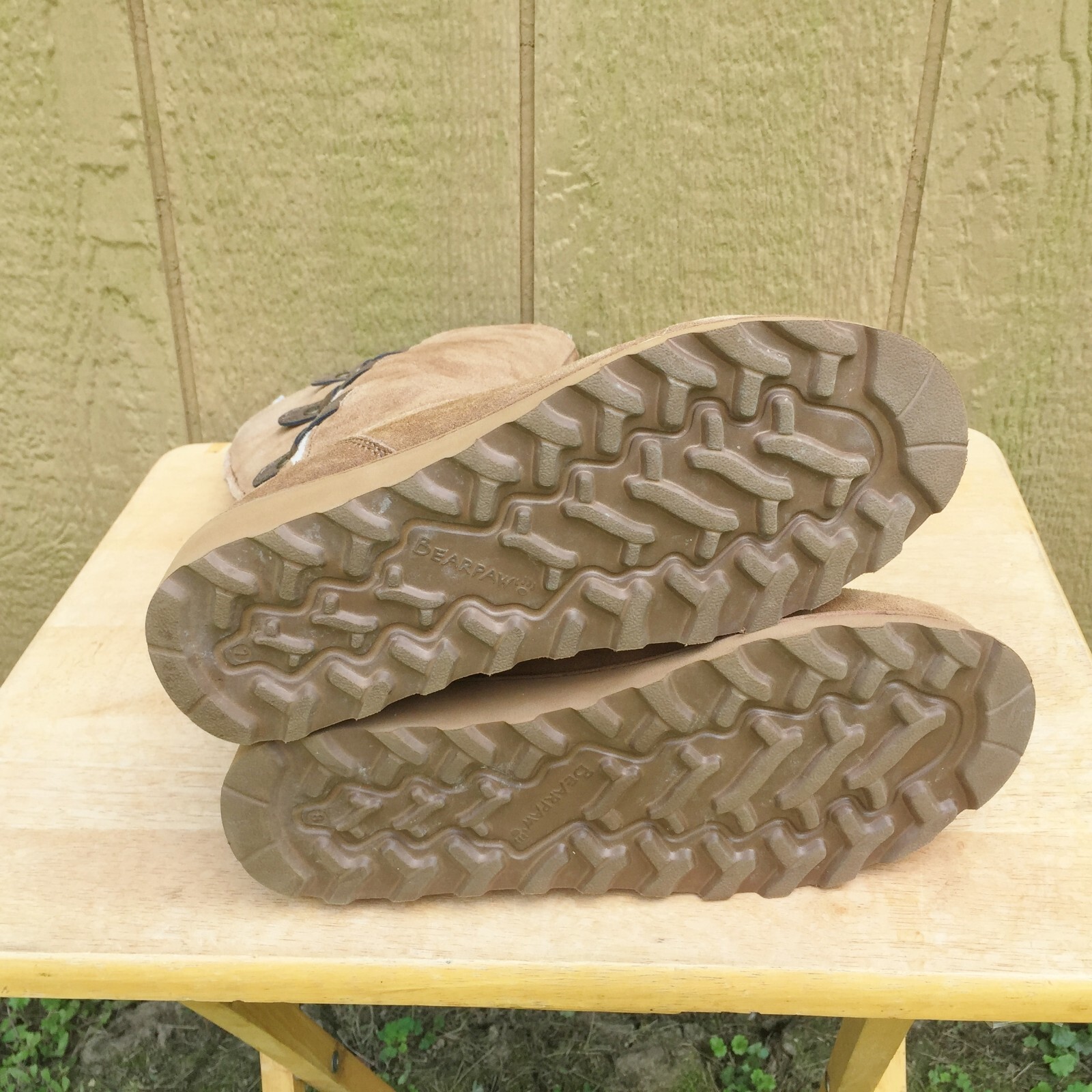 Mismatched Bear Paw Hayden Woman Boots Size US 7 Right & 8 Left Brown Suede NEW