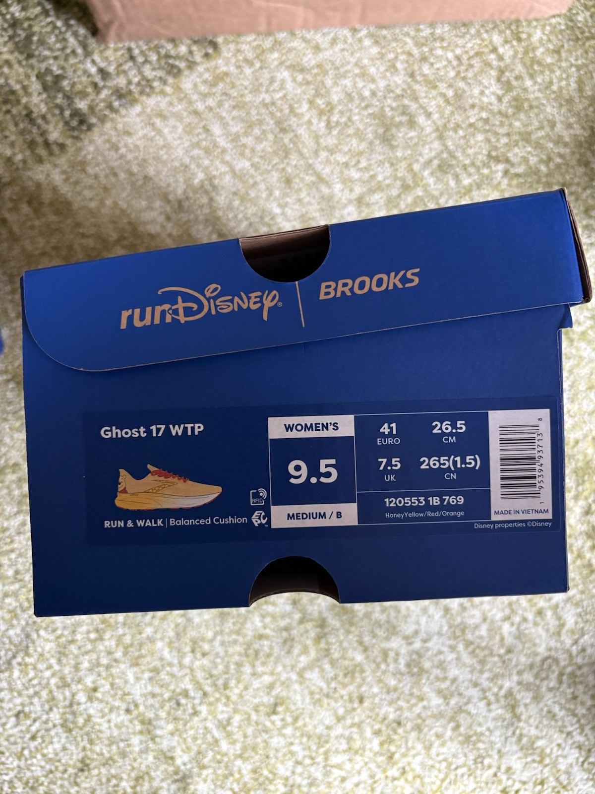 Brooks x Disney Winnie The Pooh Ghost 17 WTP – Size 9.5 Women – Normal Width