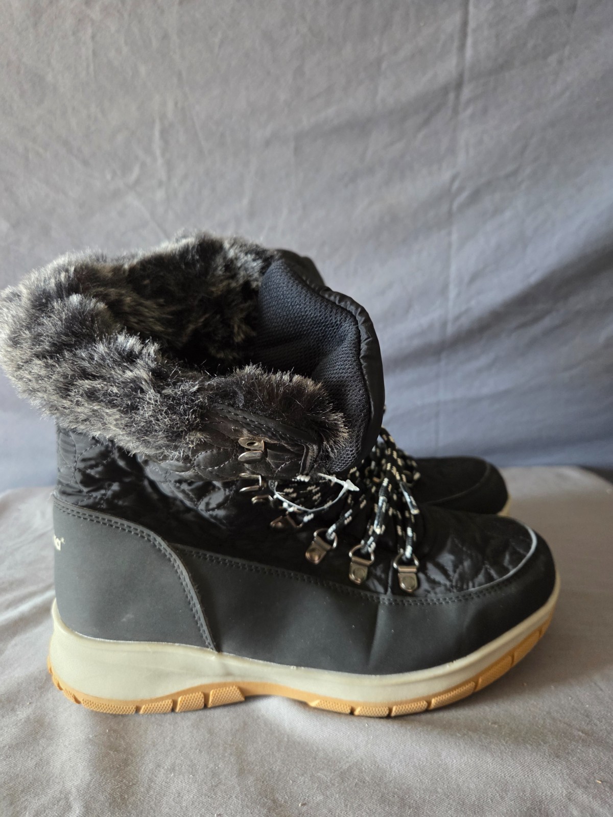 Chooka Belltown Mid Faux Fur Womens Boots Color Black Size 8 Worn Once Lace Up