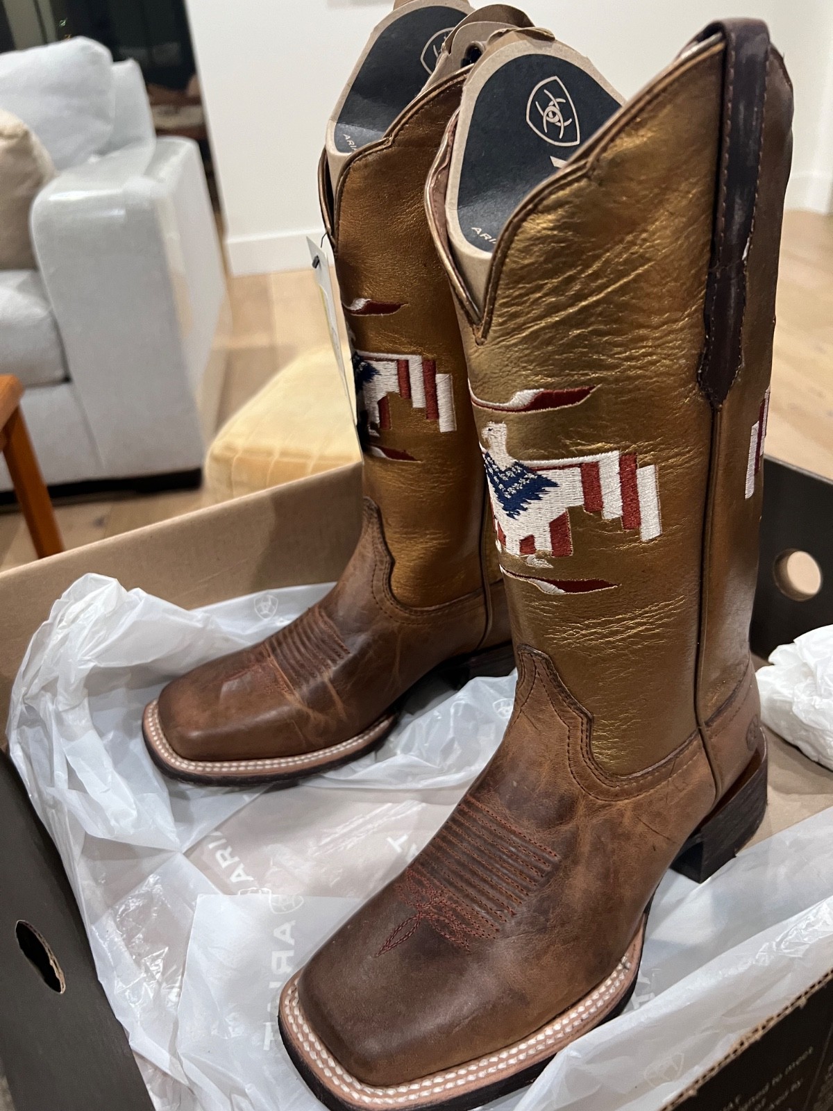 ARIAT Frontier Thunderbird Chimayo Western 👢 Women’s 6 B NIB Rare
