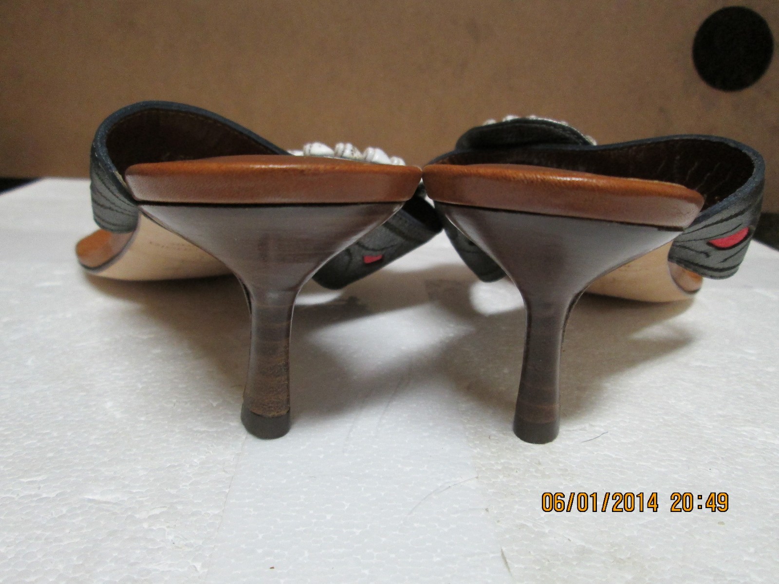 Oscar de la Renta Leather Heeled Sandals 37.5