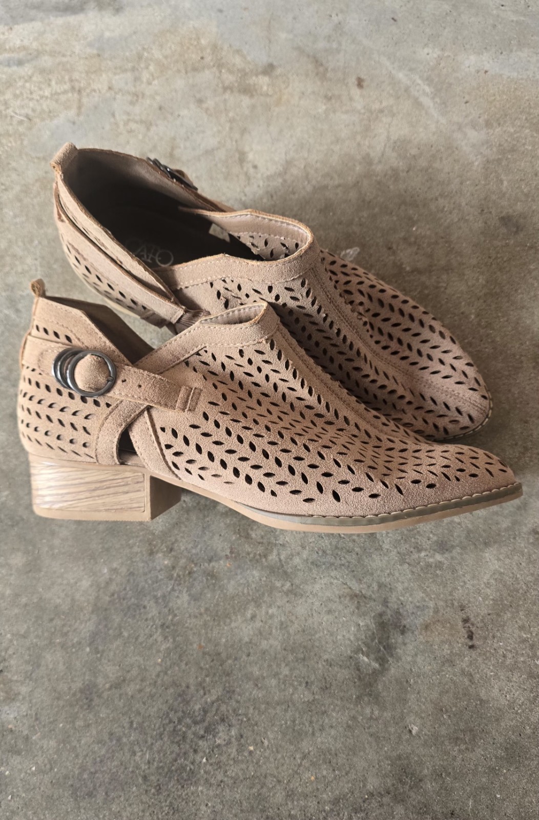Ankle Booties – Tan color- Womens Style Shoes (Size 9W) Please See Description