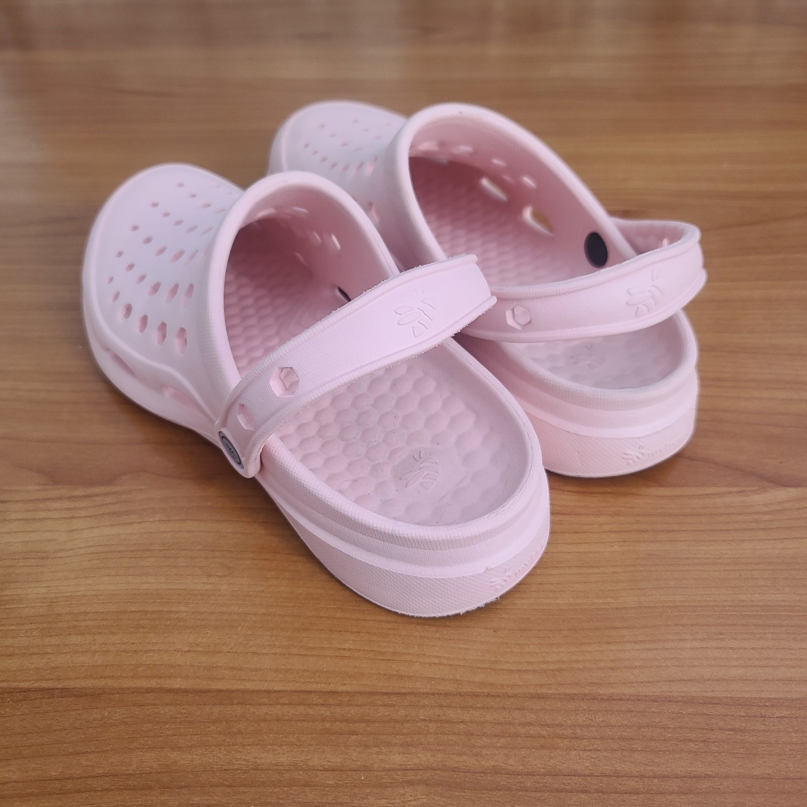 Joybees Women’s Clogs Slip On Shoes Sports Sandals Comfort Sz 8