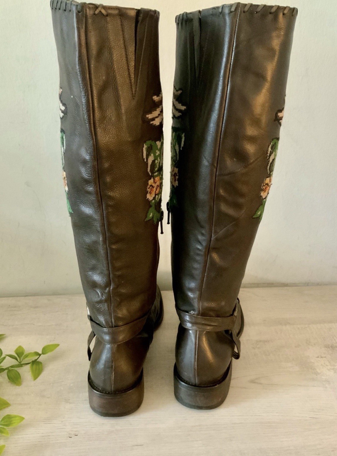 ISABELLA FIORE Y2K FAITH LOVE HOPE LEATHER & EMBROIDERED BOOTS 10