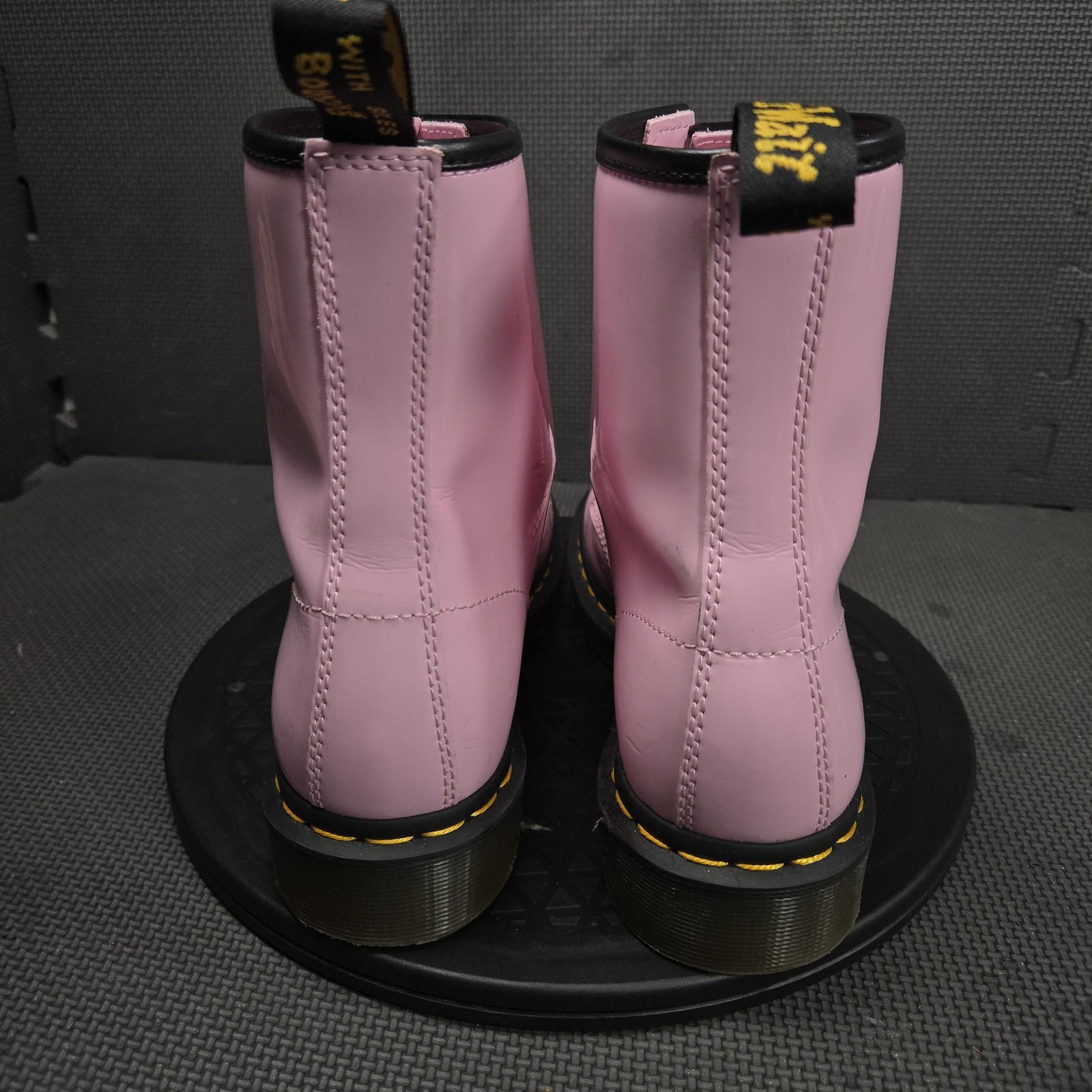 Dr Martens 1460 Boots Womens Size 9 Pink Patent Leather Lace Up Ankle Combat