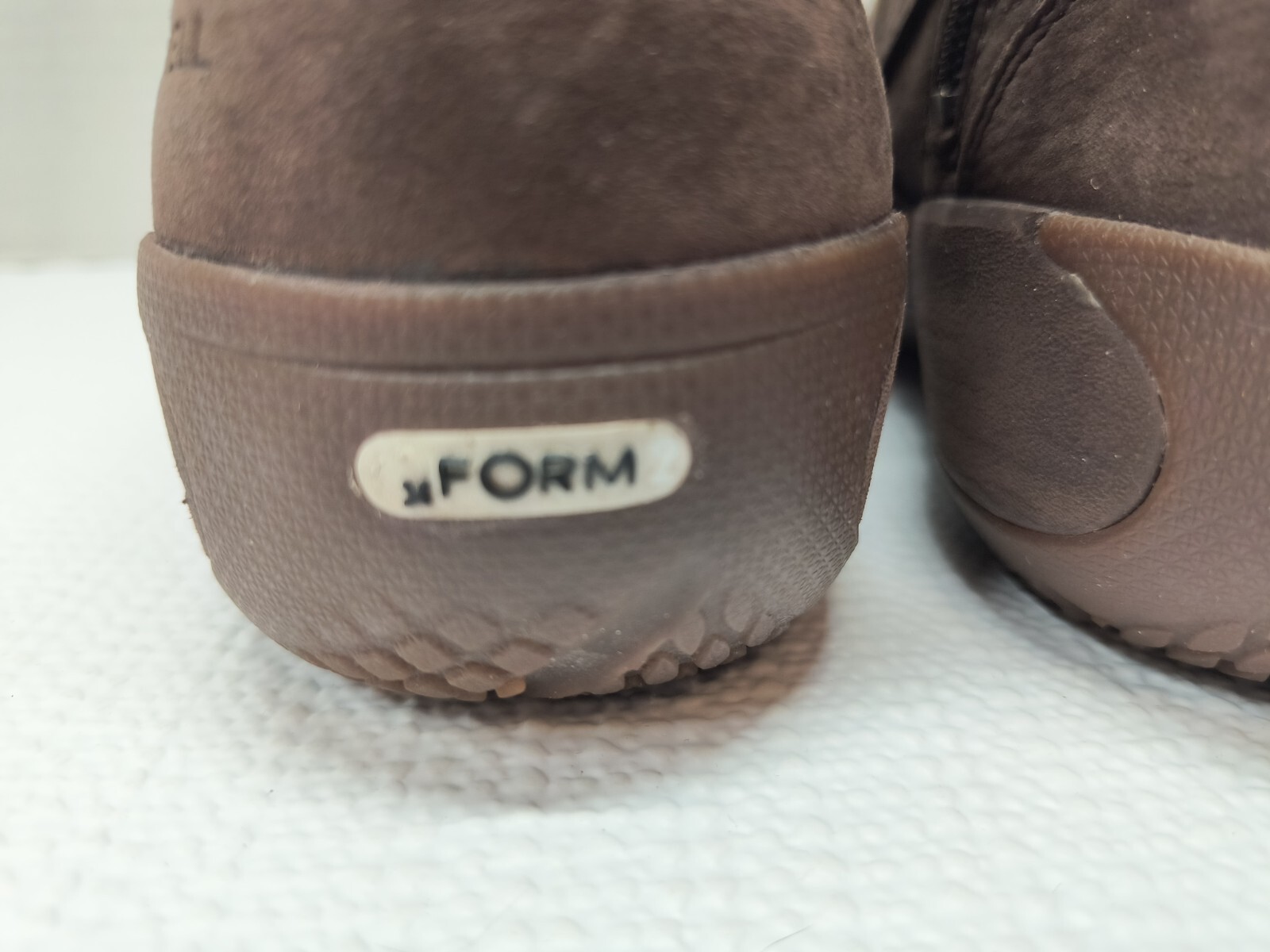 Merrell Women’s Leather Encore MId Boot Size 8 Espresso Color made in Indonesia