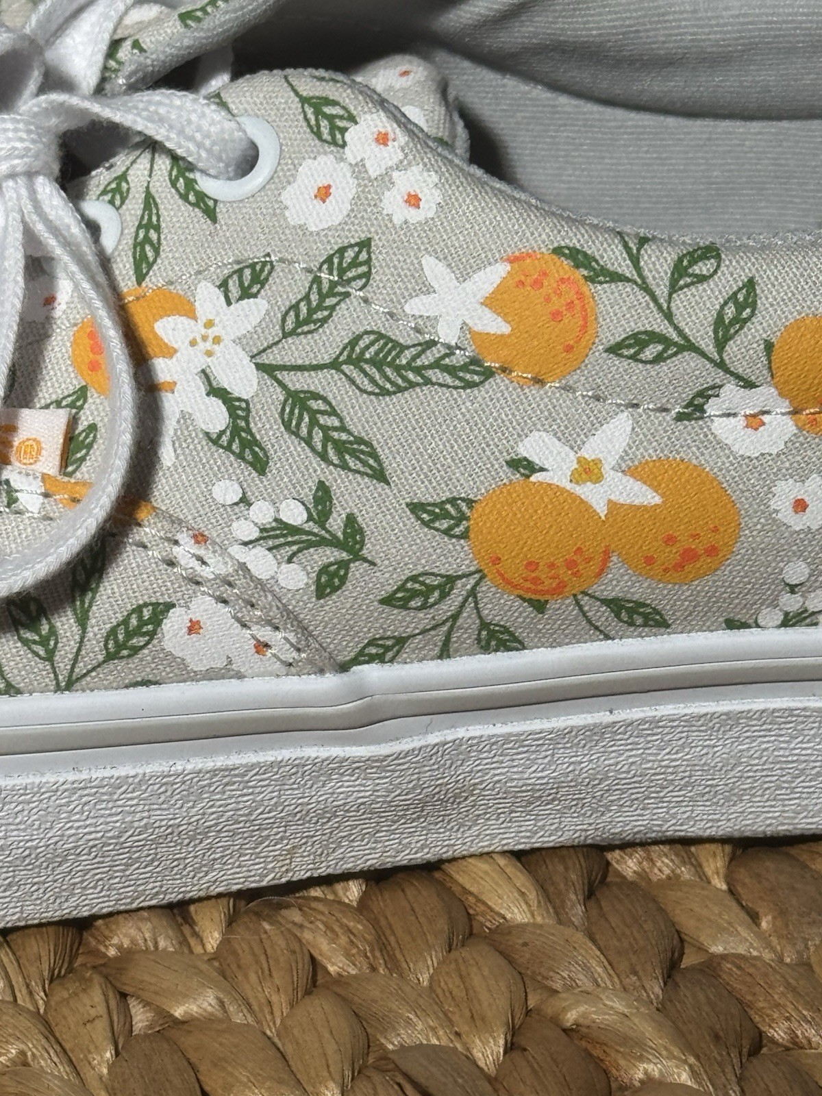 VANS Doheny Era Orange citrus floral low top sneakers womens size 9 canvas shoes