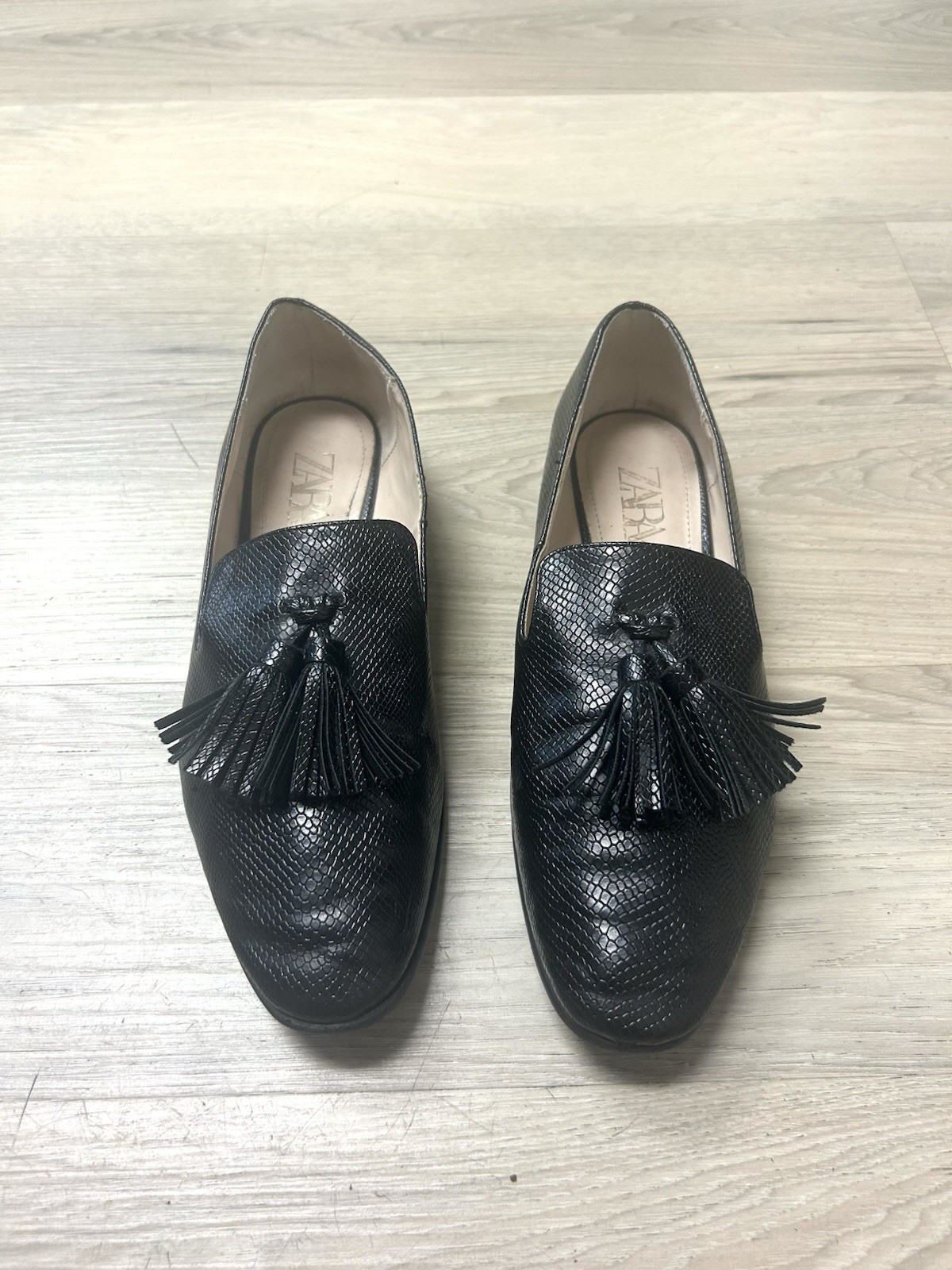 Zara Tassel Loafers Women Sz 10 EU 41 Black Pebbled Slip On Workwear Minimalist